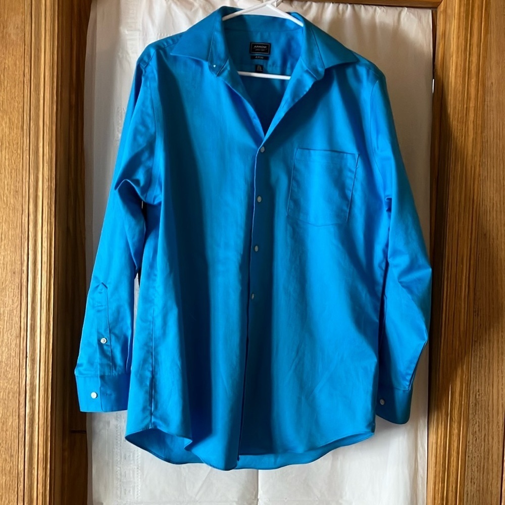 Arrow Men’s Fitted Sz 15 1/2 Aqua Blue Long Sleeve Button up Dress Shirt GUC